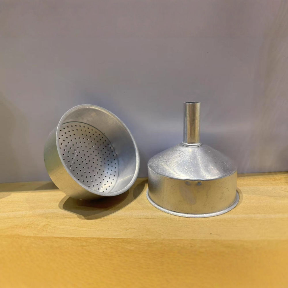Cafeteira Moka Minimalista de  - Kitchen Appliances To Gift avaliação e preço